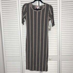 W#1 LuLaRoe Julia Dress Size: S